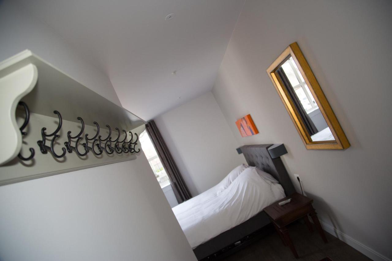 B&B Groepsaccommodatie De Pastorie Lage Mierde Luaran gambar