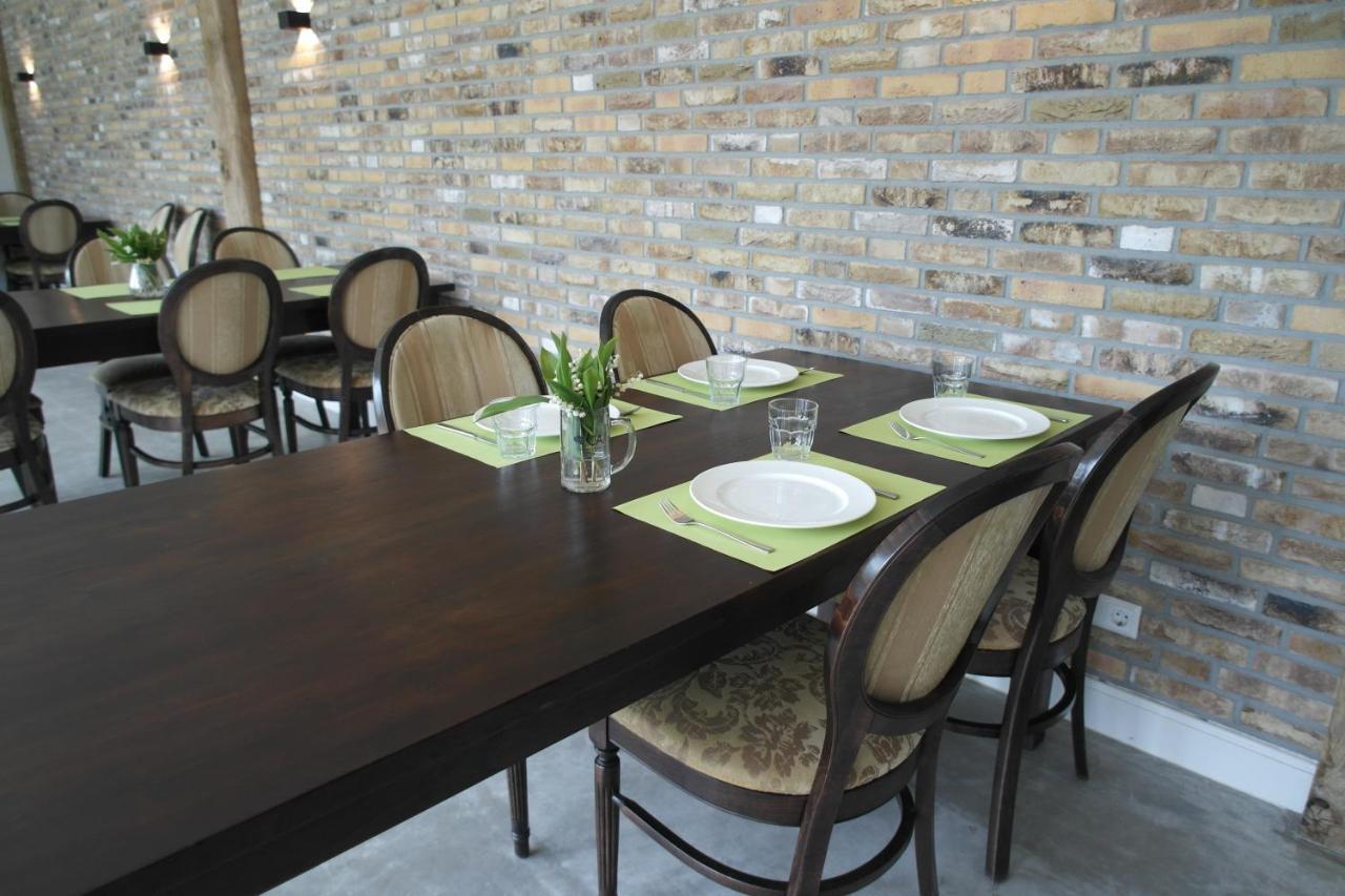 B&B Groepsaccommodatie De Pastorie Lage Mierde Luaran gambar