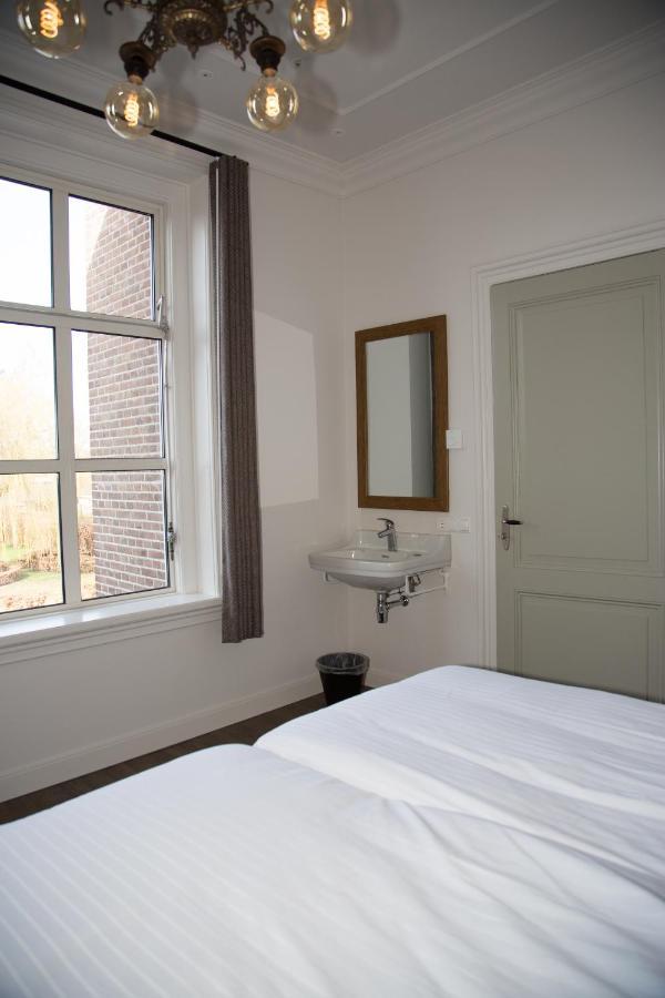 B&B Groepsaccommodatie De Pastorie Lage Mierde Luaran gambar