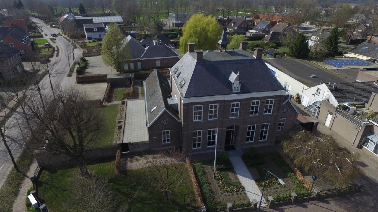 B&B Groepsaccommodatie De Pastorie Lage Mierde Luaran gambar